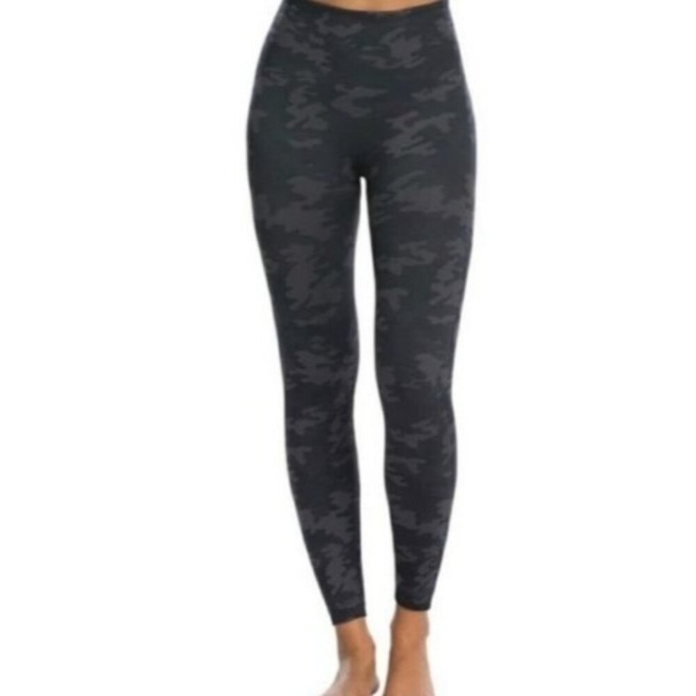 Spanx Womens Plus Size 2X Look‎ At Me Now Camo Leggings Green Gray